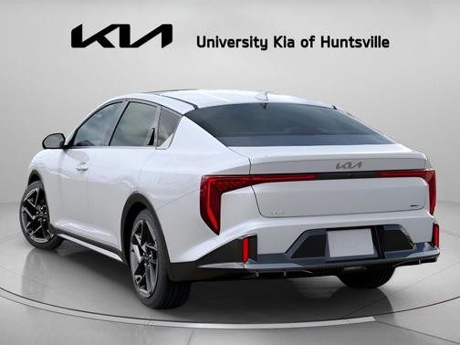 Snow White Pearl 2026 Kia K4 GT-Line