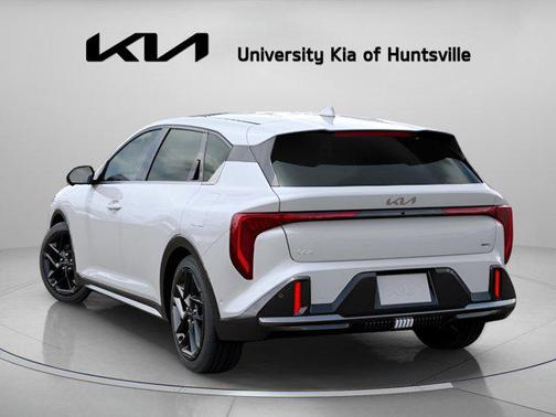 Snow White Pearl 2026 Kia K4 GT-Line Turbo