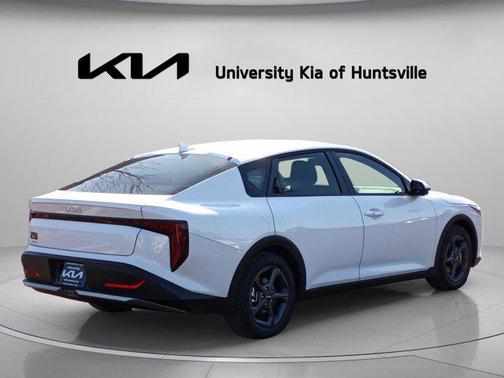 Snow White Pearl 2026 Kia K4 LXS