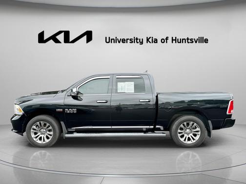 Brilliant Black Crystal Pearlcoat 2016 RAM 1500 Longhorn