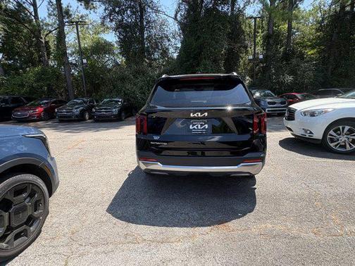 2025 Kia Sorento LX