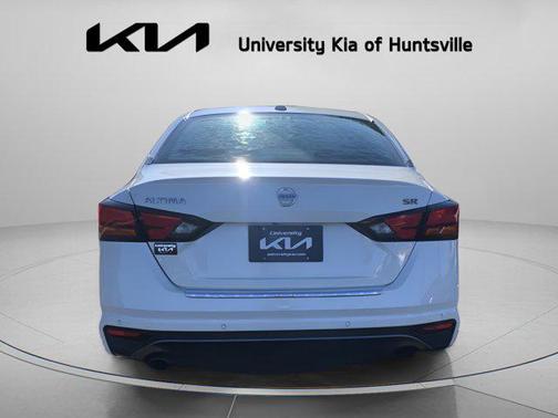 2021 Nissan Altima SR FWD