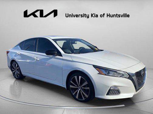 2021 Nissan Altima SR FWD