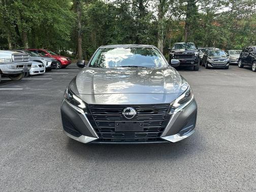 Gun Metallic 2024 Nissan Altima 2.5 SV