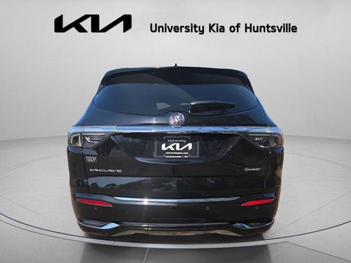 2022 Buick Enclave FWD Avenir