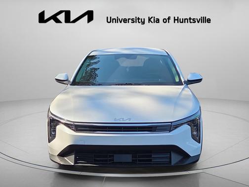 Snow White Pearl 2025 Kia K4 LXS