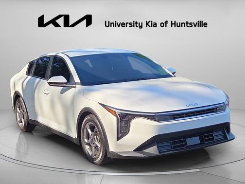 Snow White Pearl 2025 Kia K4 LXS