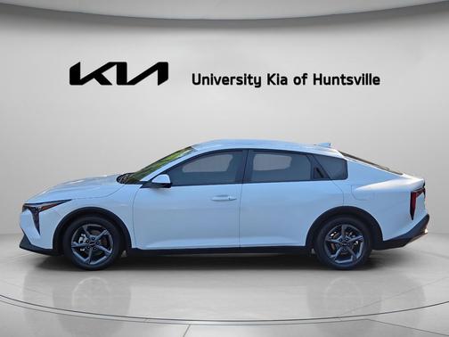 Snow White Pearl 2025 Kia K4 LXS
