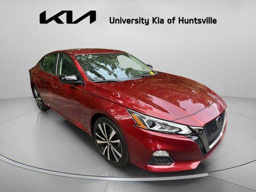 2022 Nissan Altima SR FWD