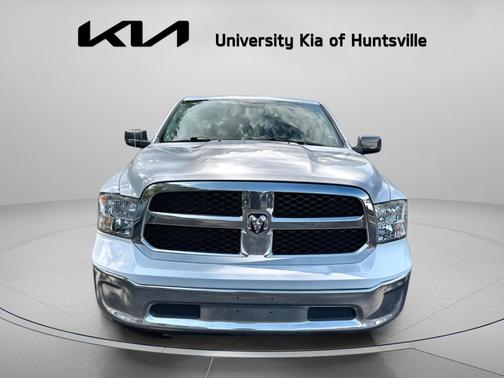 Bright White Clearcoat 2019 RAM 1500 SLT