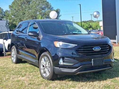 Agate Black Metallic 2024 Ford Edge Titanium