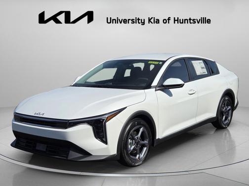Snow White Pearl 2026 Kia K4 LXS