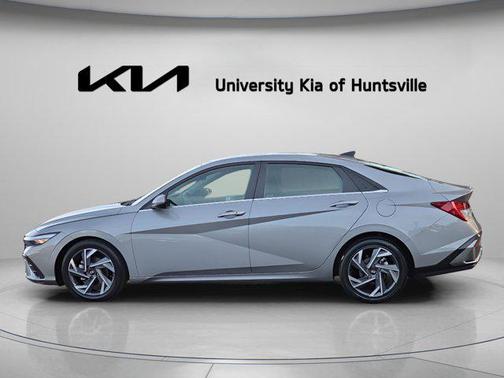 Fluid Metal 2025 Hyundai ELANTRA SEL