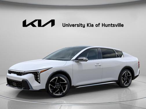 Snow White Pearl 2026 Kia K4 GT-Line