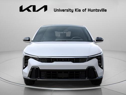Snow White Pearl 2026 Kia K4 GT-Line