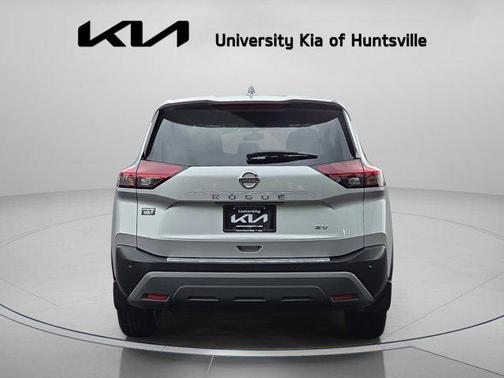 Brilliant Silver Metallic 2021 Nissan Rogue SV