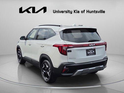 Snow White Pearl 2026 Kia Seltos EX