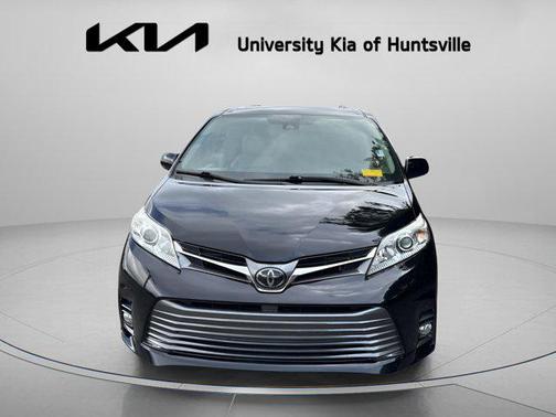 2020 Toyota Sienna XLE Premium