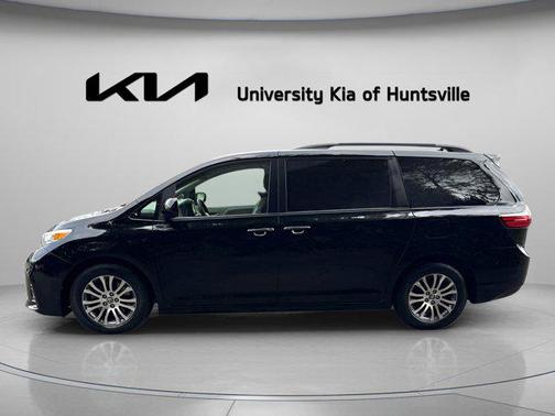 2020 Toyota Sienna XLE Premium