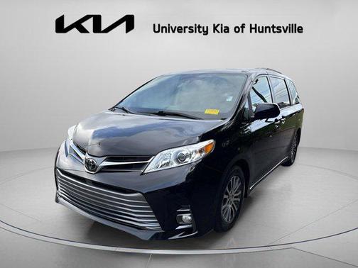 2020 Toyota Sienna XLE Premium