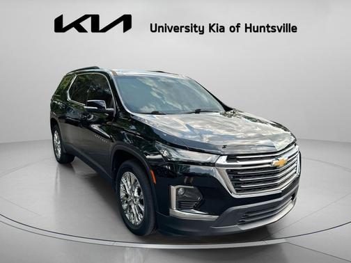 Mosaic Black Metallic 2022 Chevrolet Traverse LT Cloth