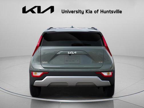 Cityscape Green 2026 Kia Niro EX