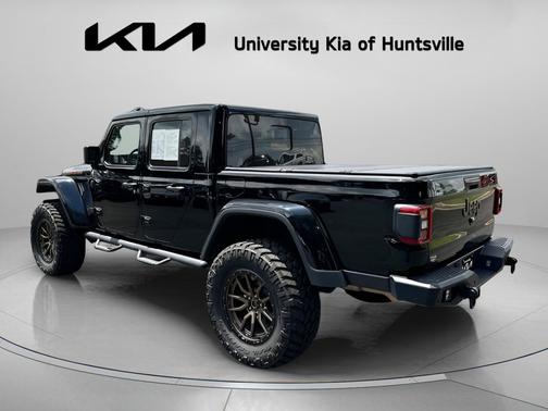 Black Clearcoat 2023 Jeep Gladiator Rubicon