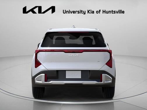 Snow White Pearl 2027 Kia Seltos S