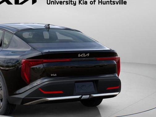 Aurora Black Pearl 2026 Kia K4 LX