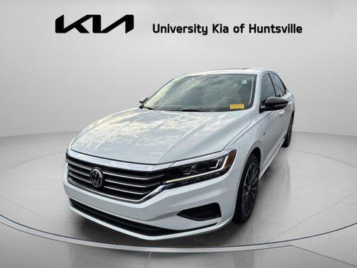 2022 Volkswagen Passat 2.0T Limited Edition