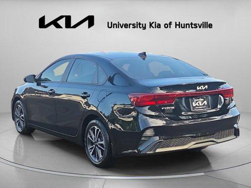 Aurora Black 2023 Kia Forte LXS