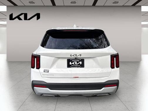 2025 Kia Sorento LX