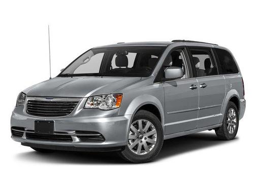 Brilliant Black Crystal Pearlcoat 2016 Chrysler Town & Country Touring