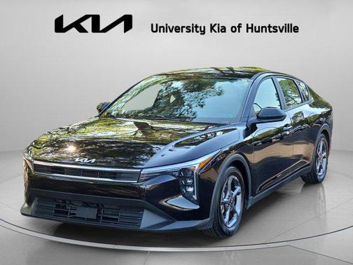 Aurora Black Pearl 2025 Kia K4 LXS