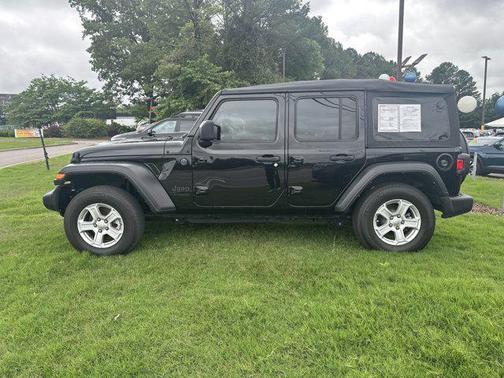 2022 Jeep Wrangler Unlimited Sport