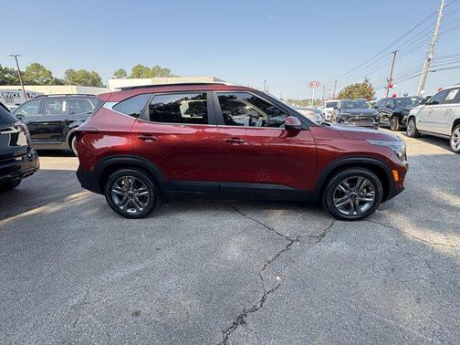 2023 Kia Seltos S