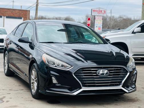 2018 Hyundai SONATA SE