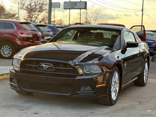 2014 Ford Mustang V6 Premium