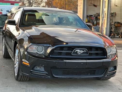 2014 Ford Mustang V6 Premium