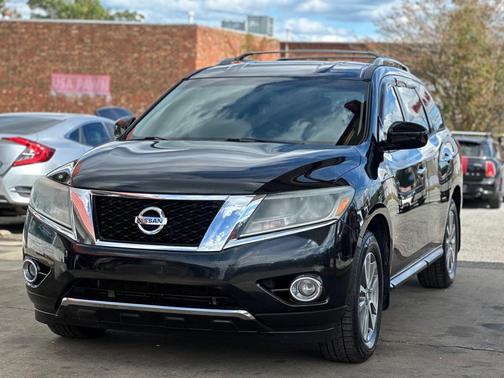2016 Nissan Pathfinder SV