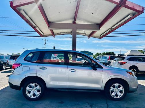 2018 Subaru Forester 2.5i