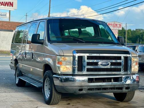 2008 Ford E350 Super Duty Base