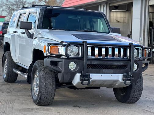 2008 Hummer H3 Base