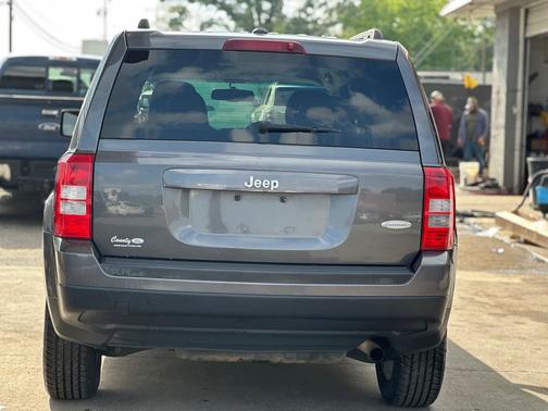 GREY 2016 Jeep Patriot Latitude