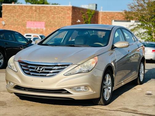 2011 Hyundai SONATA Limited