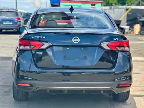 BLK 2020 Nissan Versa 1.6 SV