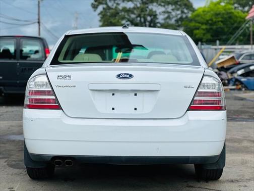 2008 Ford Taurus SEL