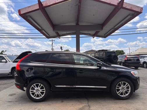 BLK 2015 Volvo XC60 T5 Premier