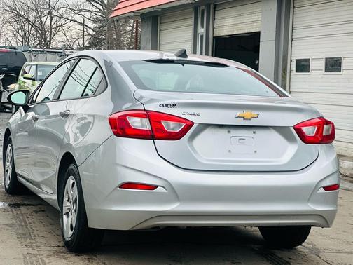 2016 Chevrolet Cruze LS Auto