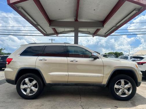2011 Jeep Grand Cherokee Overland